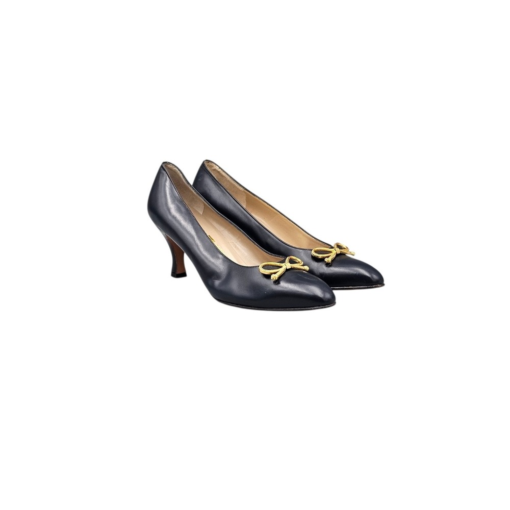 Savatore Ferragamo Women's Size 8 EUC VTG Navy Blue Leather Gold Bow Pumps Heels
